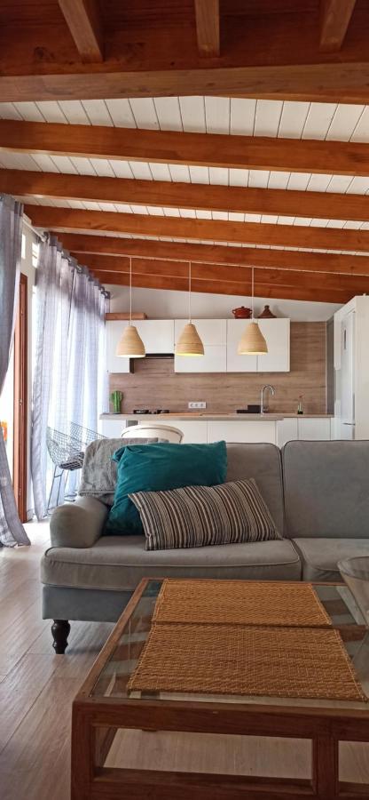 Beautiful Chalet With Wifi And Free Parking Arona  Exterior foto
