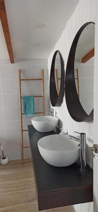 Beautiful Chalet With Wifi And Free Parking Arona  Exterior foto