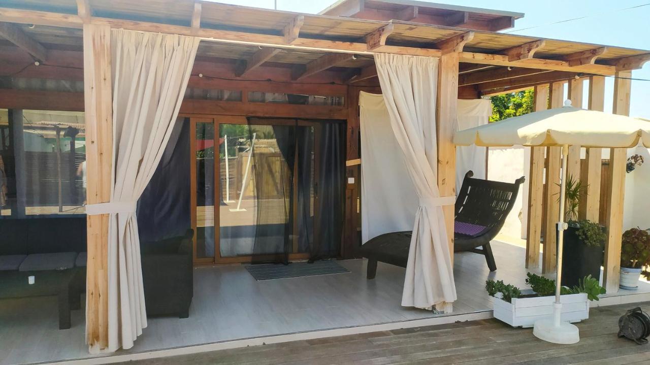 Beautiful Chalet With Wifi And Free Parking Arona  Exterior foto
